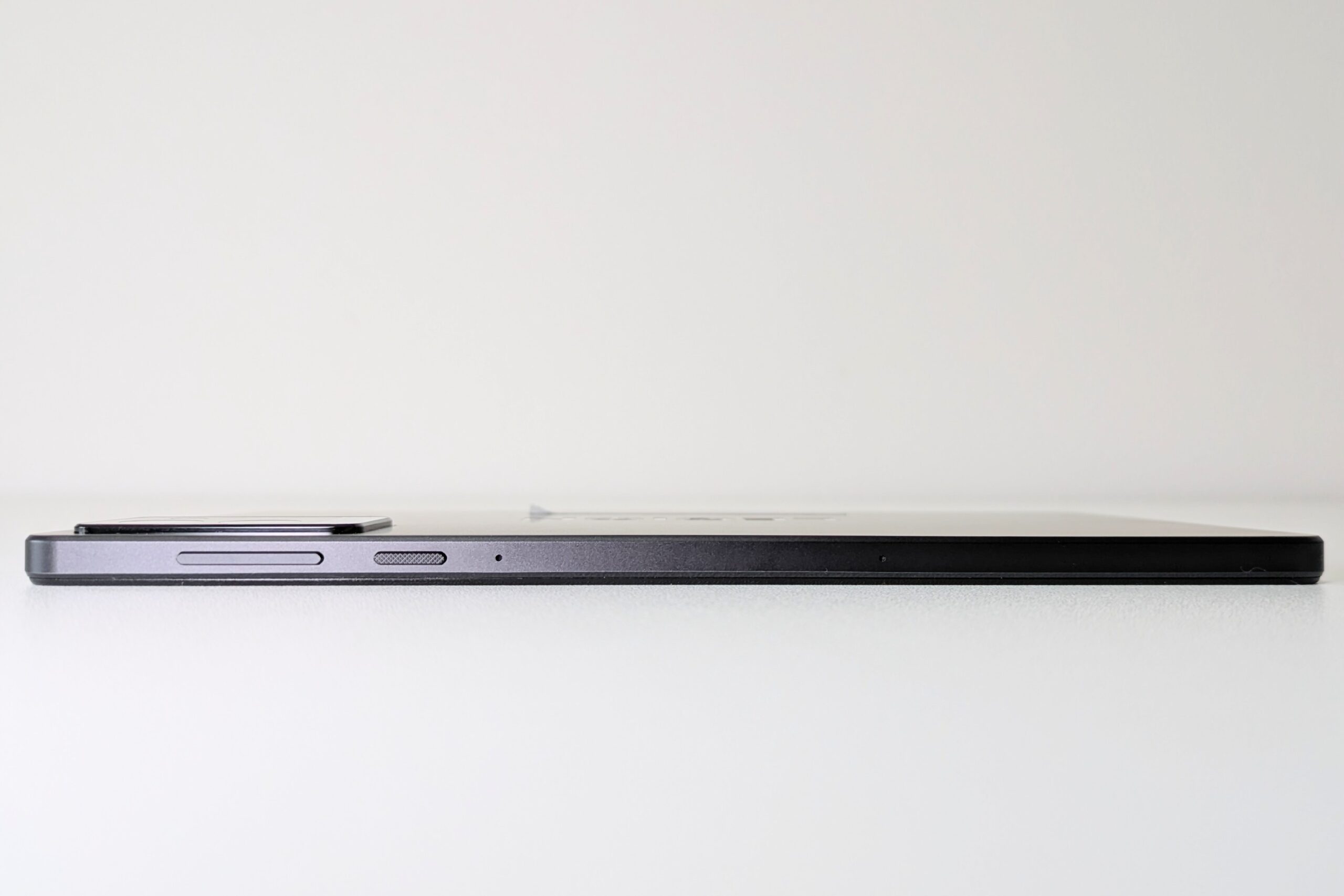 Lenovo Legion Tab (8.8”, 3)の上部インターフェース写真