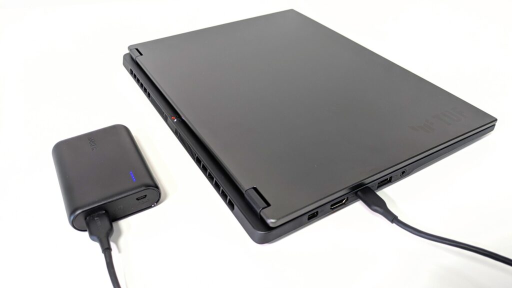 ASUS TUF Gaming A14 FA401KM モバイルバッテリーで充電