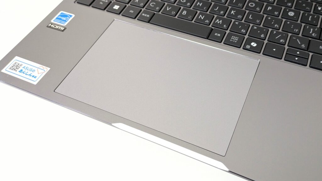 ASUS ExpertBook P3　タッチパッド