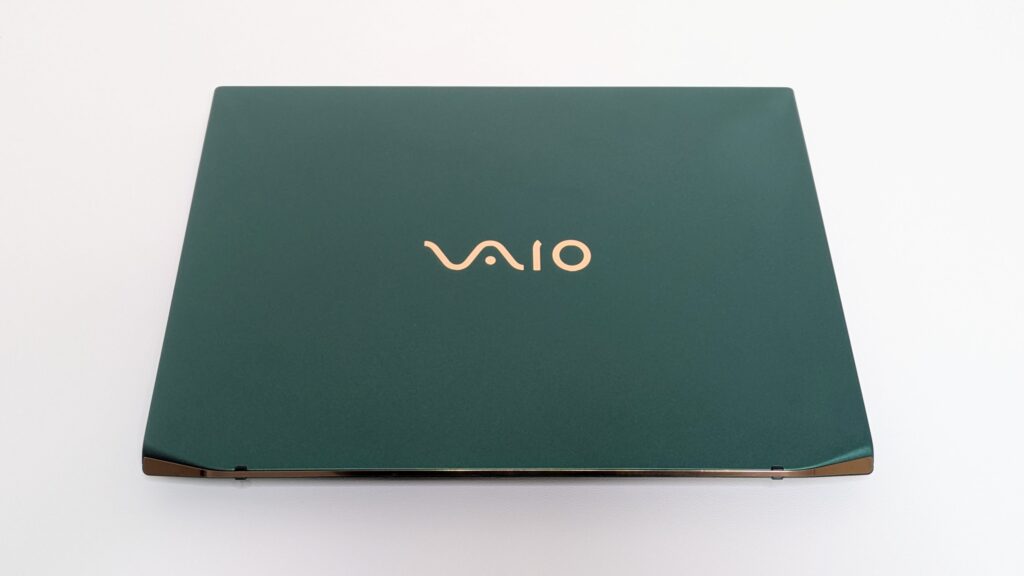 VAIO VJS4R18の天面