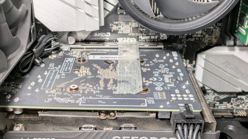 レベルインフィニティ グラフィックボードのテープについて