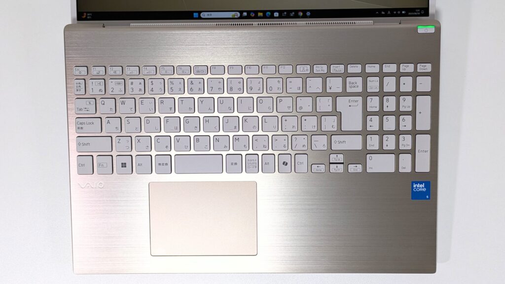 VAIO F16