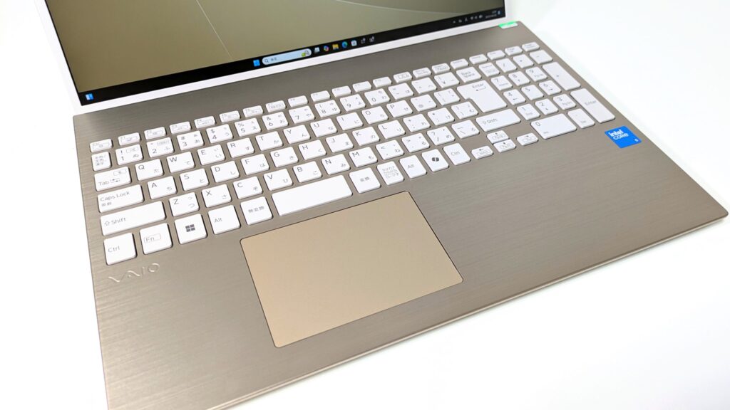VAIO F16