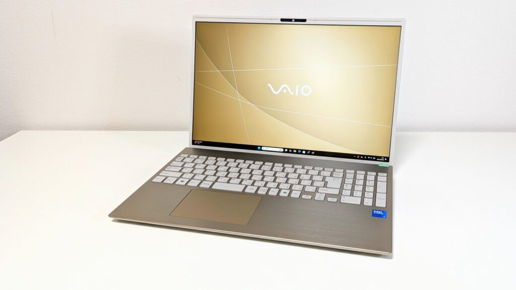 VAIO F16