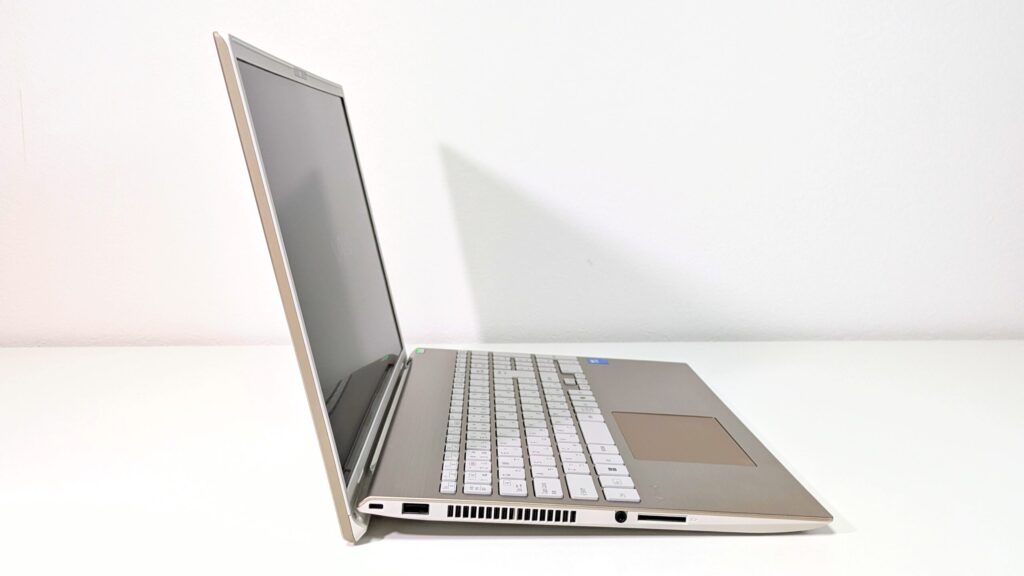 VAIO F16