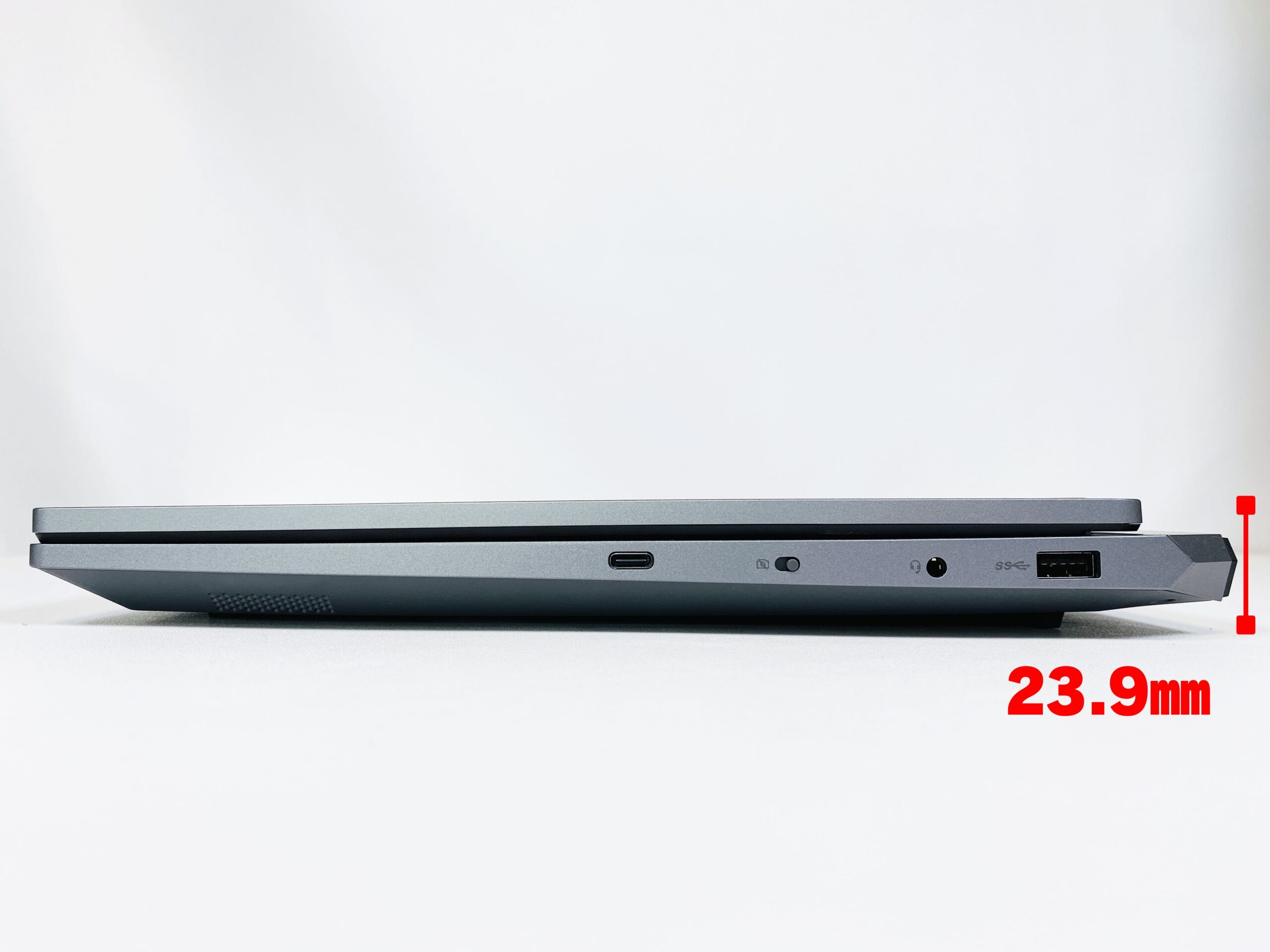 Lenovo LOQ 15IRX9 レビュー 大きさ厚み